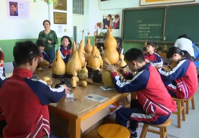 施行定制式交融为残疾学生供给技能培养工作转衔工作支撑 施行定制式交融为残疾学生供给技能培养工作转衔工作支撑