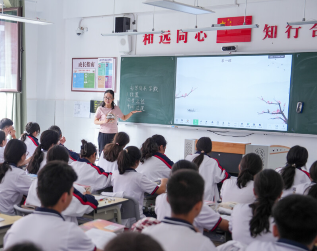 将庞大的差异教育理念转化为日常的实在画面需要坚实的实践途